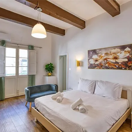 Σπίτι διακοπών Stylish Townhouse With Balcony Next To Waterfront By 360 Estates Senglea