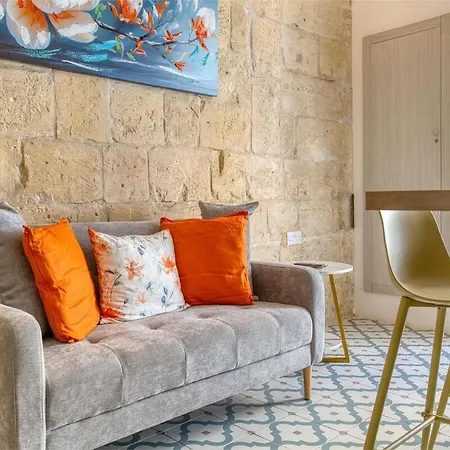 Σπίτι διακοπών Stylish Townhouse With Balcony Next To Waterfront By 360 Estates