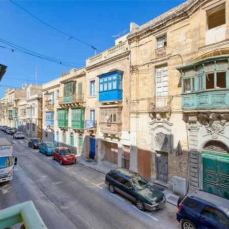 Σπίτι διακοπών Stylish Townhouse With Balcony Next To Waterfront By 360 Estates Senglea