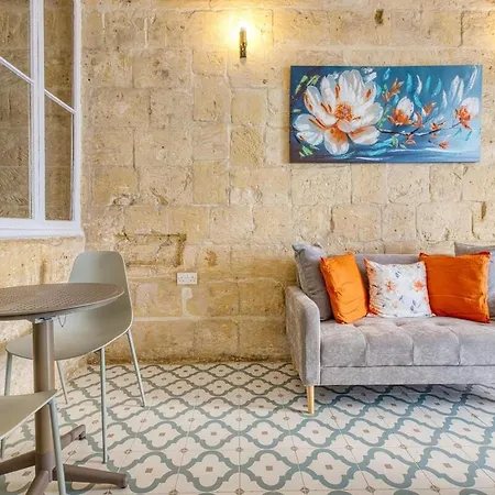 Stylish Townhouse With Balcony Next To Waterfront By 360 Estates بيت للعطل سنجليا