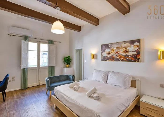 Casa vacanze Stylish Townhouse With Balcony Next To Waterfront By 360 Estates Senglea